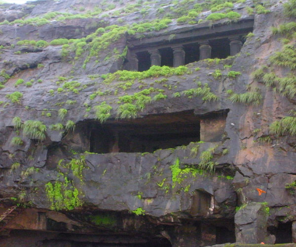 喀拉石窟 (Karla Caves)