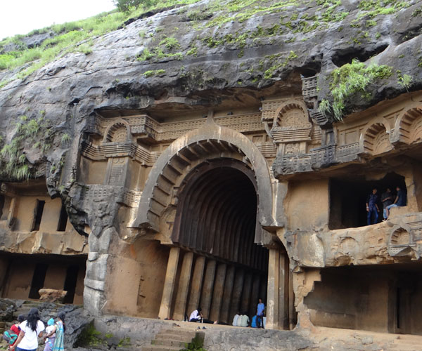 帕扎石窟 (Bhaja Caves)